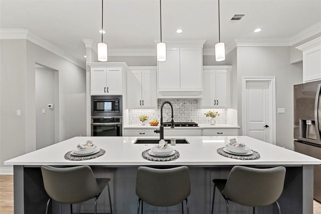 2912 Goldberg Drive, Bryan, TX 77808