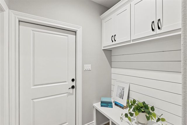 2912 Goldberg Drive, Bryan, TX 77808