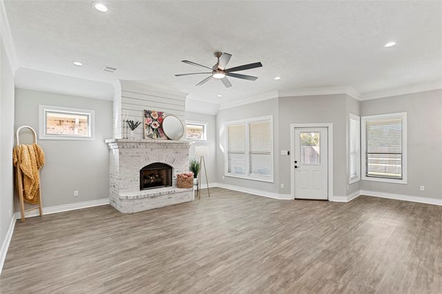 2912 Goldberg Drive, Bryan, TX 77808