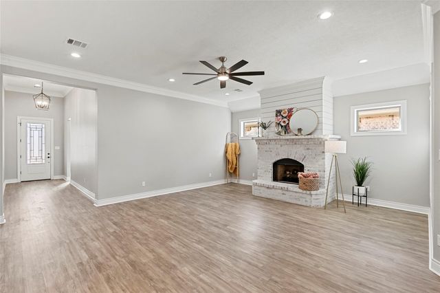 2912 Goldberg Drive, Bryan, TX 77808