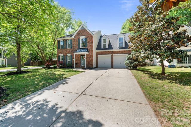 8015 Leisure Lane, Huntersville, NC 28078