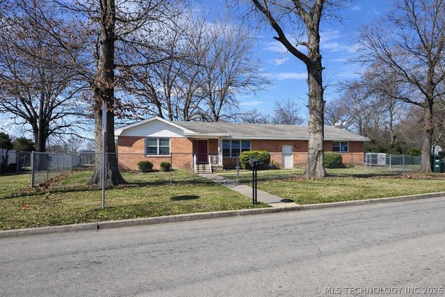 501 S 30th Street, Muskogee, OK 74401