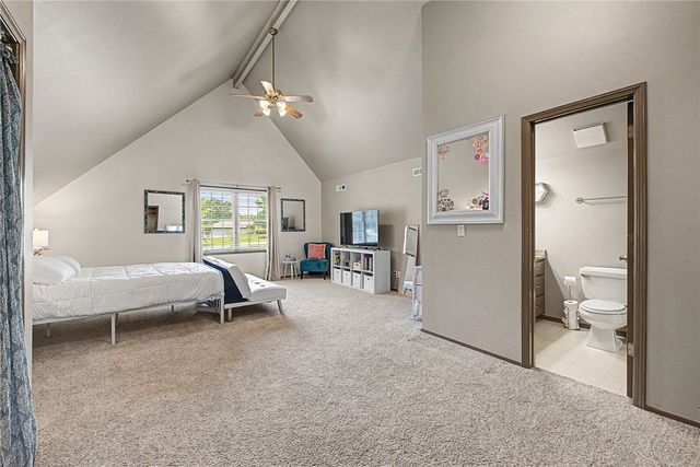 9570 Palomino Drive, Rogers, AR 72758