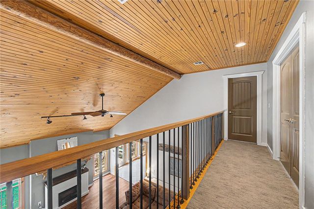 9570 Palomino Drive, Rogers, AR 72758