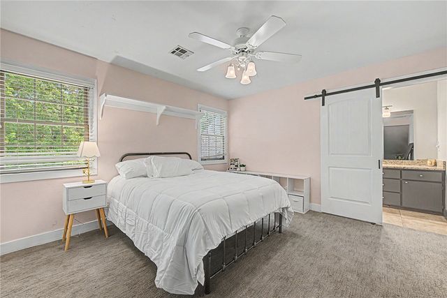 9570 Palomino Drive, Rogers, AR 72758
