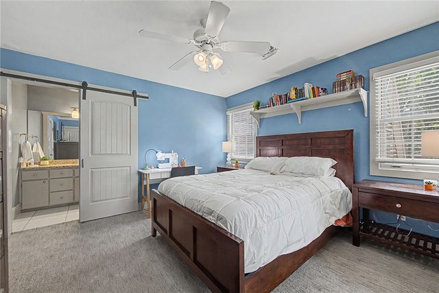 9570 Palomino Drive, Rogers, AR 72758