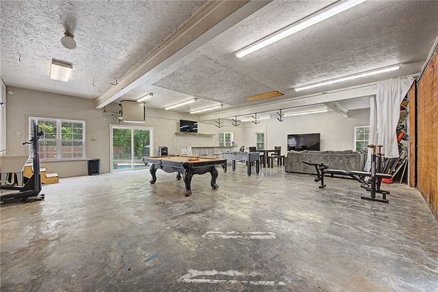 9570 Palomino Drive, Rogers, AR 72758
