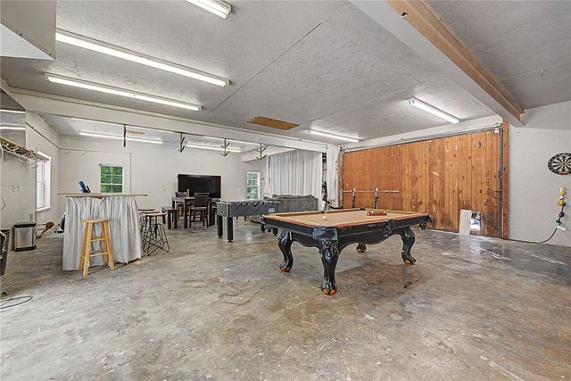9570 Palomino Drive, Rogers, AR 72758