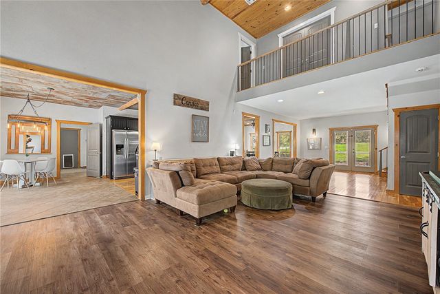 9570 Palomino Drive, Rogers, AR 72758