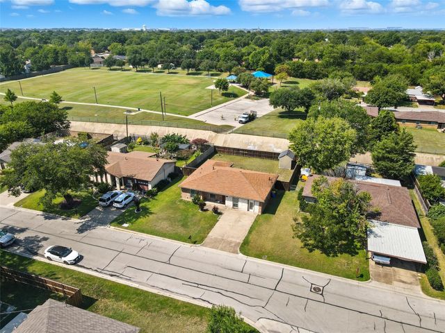 5933 Jackie Terrace, Watauga, TX 76148