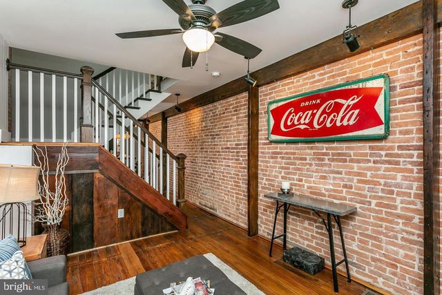 230 E BARNEY ST, Baltimore, MD 21230