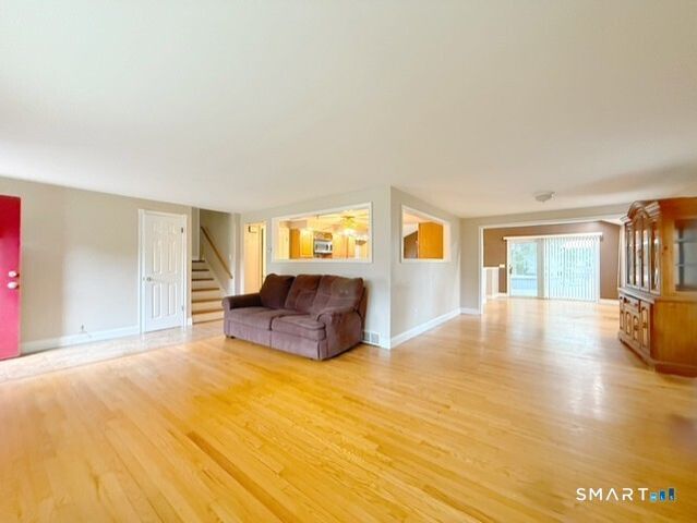 37 Peters Lane, North Haven, CT 06473