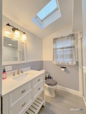 37 Peters Lane, North Haven, CT 06473