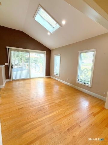 37 Peters Lane, North Haven, CT 06473
