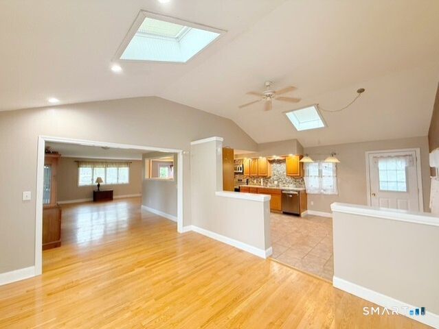 37 Peters Lane, North Haven, CT 06473