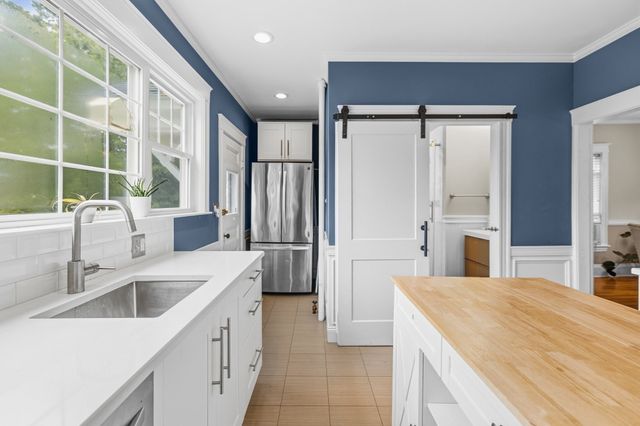 97 Burkeside Ave, Brockton, MA 02301