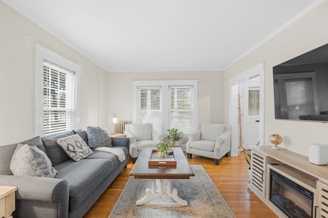 97 Burkeside Ave, Brockton, MA 02301