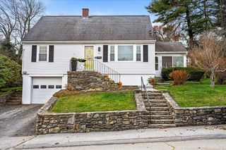 22 Lesley Ave, Auburn, MA 01501
