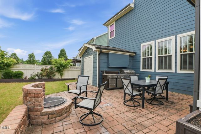 100 Climbing Tree Trail, Holly Springs, NC 27540