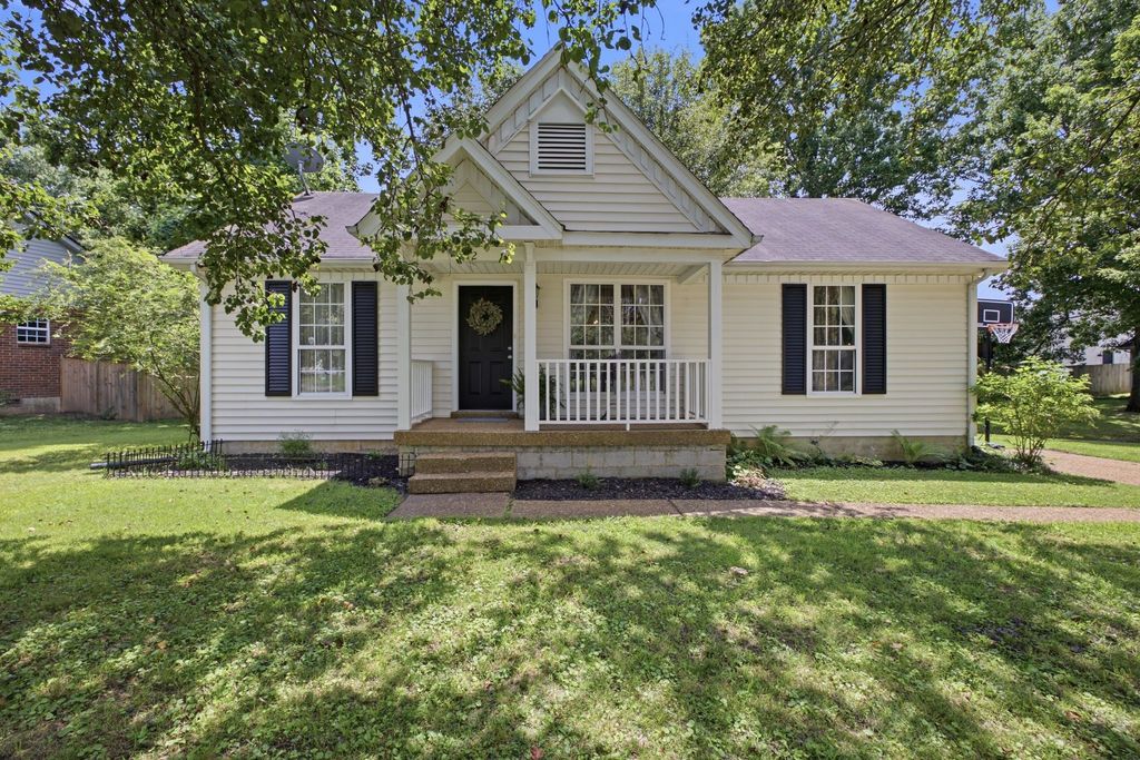 712 Windsor Trace, Goodlettsville, TN 37072