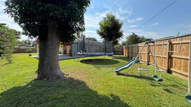 9022 Indian River Drive, Houston, TX 77088