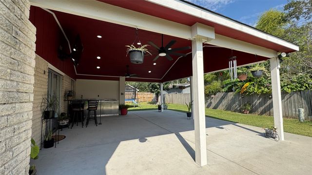 9022 Indian River Drive, Houston, TX 77088