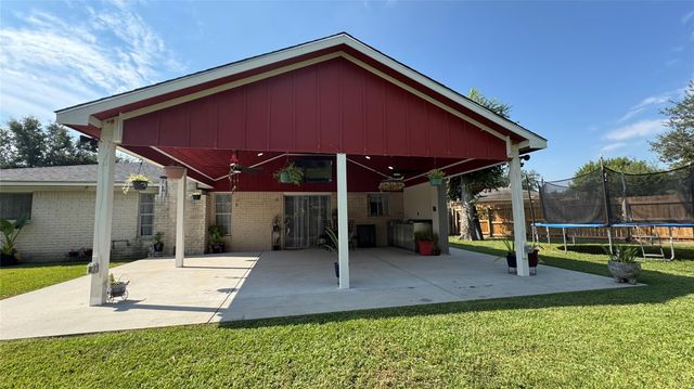 9022 Indian River Drive, Houston, TX 77088