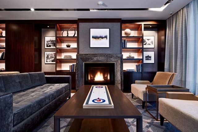 133 Seaport 1703, Boston, MA 02210