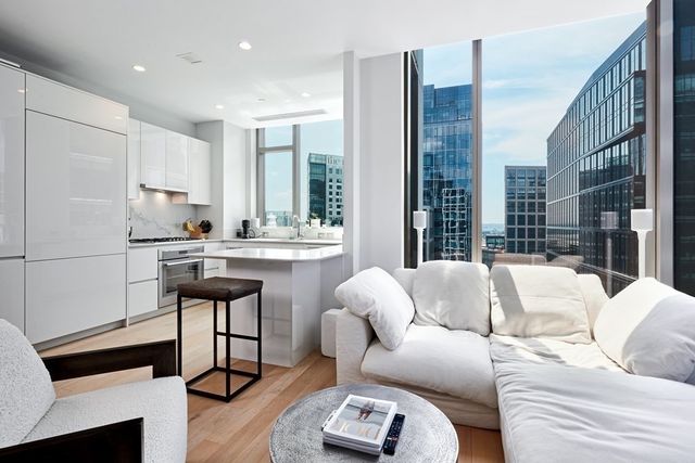 133 Seaport 1703, Boston, MA 02210