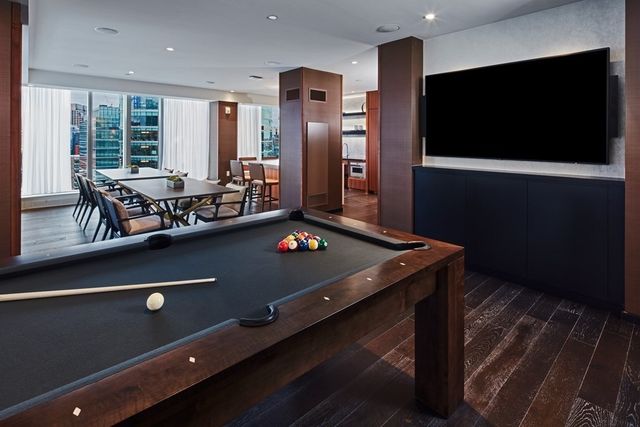 133 Seaport 1703, Boston, MA 02210