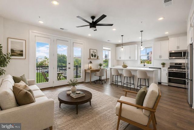 42623 NUBBINS TER, Ashburn, VA 20147