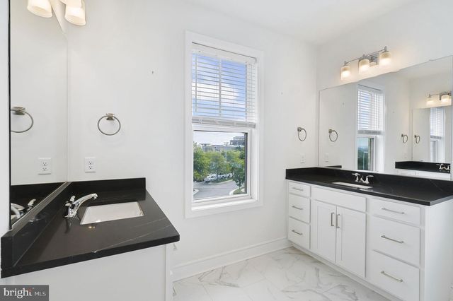 42623 NUBBINS TER, Ashburn, VA 20147