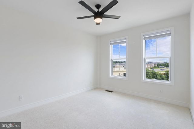 42623 NUBBINS TER, Ashburn, VA 20147