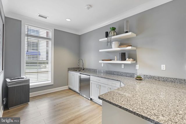 42623 NUBBINS TER, Ashburn, VA 20147