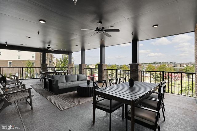 42623 NUBBINS TER, Ashburn, VA 20147