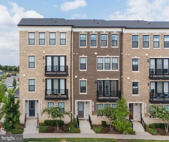 42623 NUBBINS TER, Ashburn, VA 20147