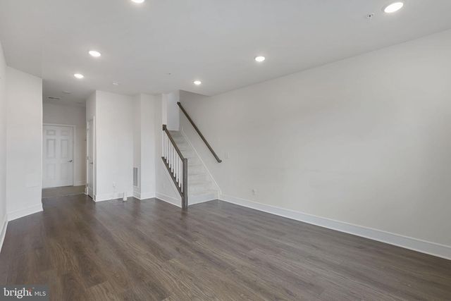 42623 NUBBINS TER, Ashburn, VA 20147
