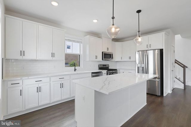 42623 NUBBINS TER, Ashburn, VA 20147