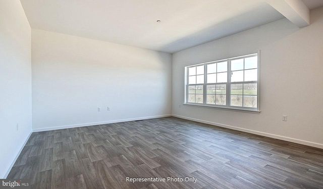 7843 OAK BROOK DR, Harrisburg, PA 17112