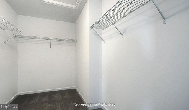 7843 OAK BROOK DR, Harrisburg, PA 17112