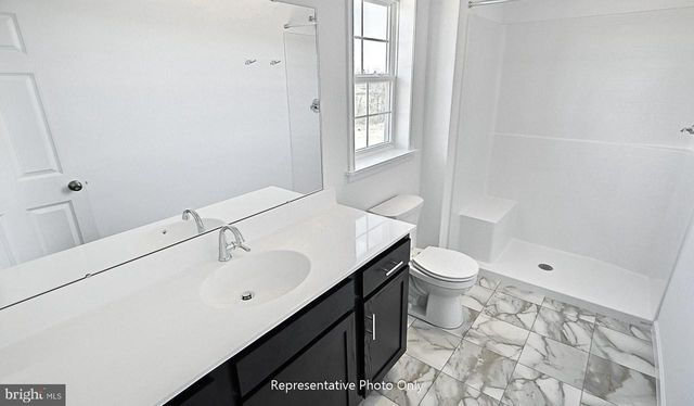 7843 OAK BROOK DR, Harrisburg, PA 17112