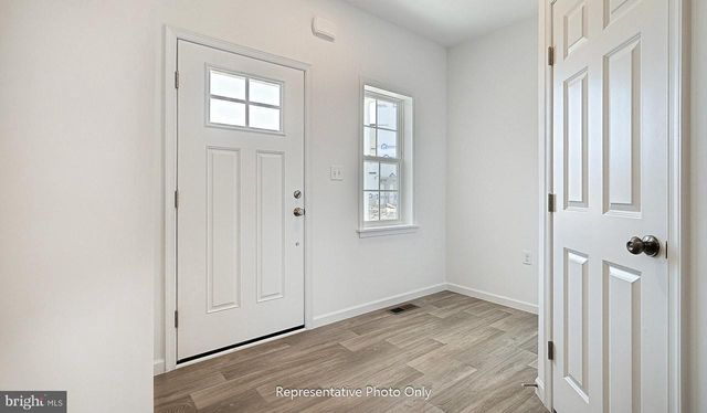 7843 OAK BROOK DR, Harrisburg, PA 17112