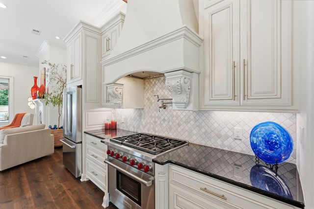 203 Ensbury Drive, Little Rock, AR 72223