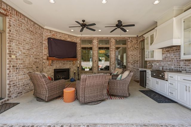 203 Ensbury Drive, Little Rock, AR 72223