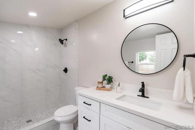 5270 Trojan Ave, San Diego, CA 92115