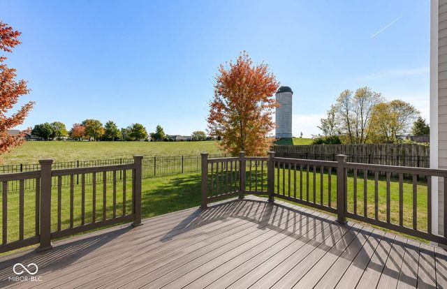 3391 Roundlake Lane, Whitestown, IN 46075