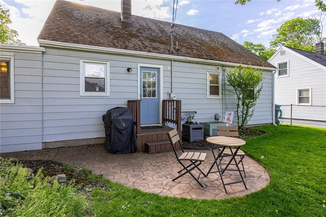 118 Duxbury Road, Greece, NY 14626