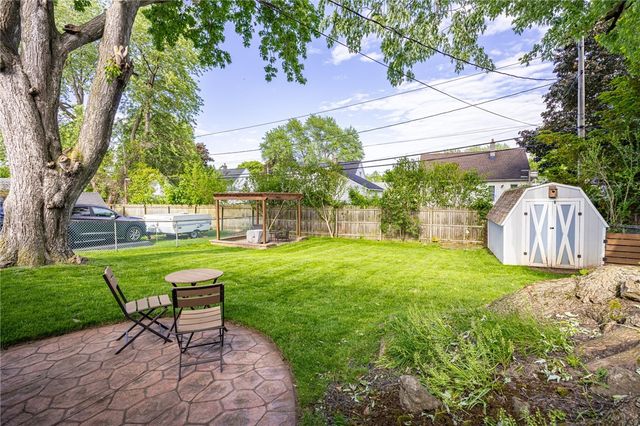 118 Duxbury Road, Greece, NY 14626