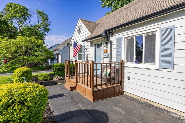 118 Duxbury Road, Greece, NY 14626
