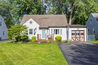 118 Duxbury Road, Greece, NY 14626